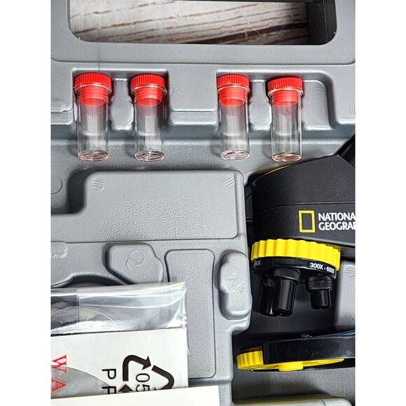 Explore the Microscopic World with the National Geographic Microscope Kit - Picture 7 of 12